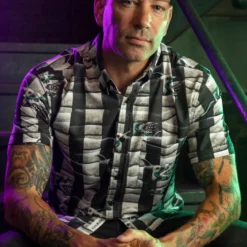 Beetlejuice "Sandworm Stripe" Button-Up 11 Beetlejuice "Sandworm Stripe" Button-Up -Mortem Horror Shop beetlejuice sandworm shirt rsvlt