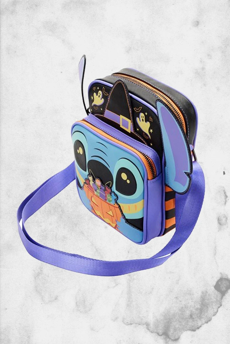 LOUNGEFLY Disney - Lilo And Stitch Halloween Stitch Cosplay Passport Bag 7 LOUNGEFLY Disney - Lilo And Stitch Halloween Stitch Cosplay Passport Bag - Image 5