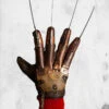TRICK OR TREAT STUDIOS A Nightmare On Elm Street - Deluxe Freddy Krueger Glove