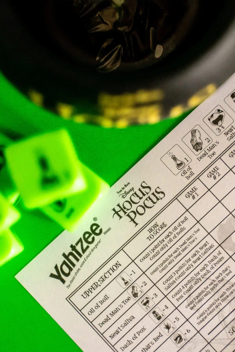 USAopoly Hocus Pocus - Yahtzee 6 USAopoly Hocus Pocus - Yahtzee - Image 4