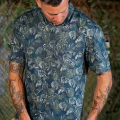 Jurassic Park "Clever Girl" Button-Up -Mortem Horror Shop jurassic park button up shirt mens