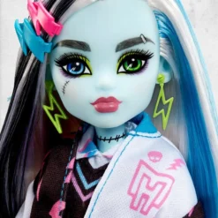 Monster High - Frankie Stein Doll -Mortem Horror Shop monster high doll figure a0bf85cc bfac 4444 b3a3 b279b3dd8383