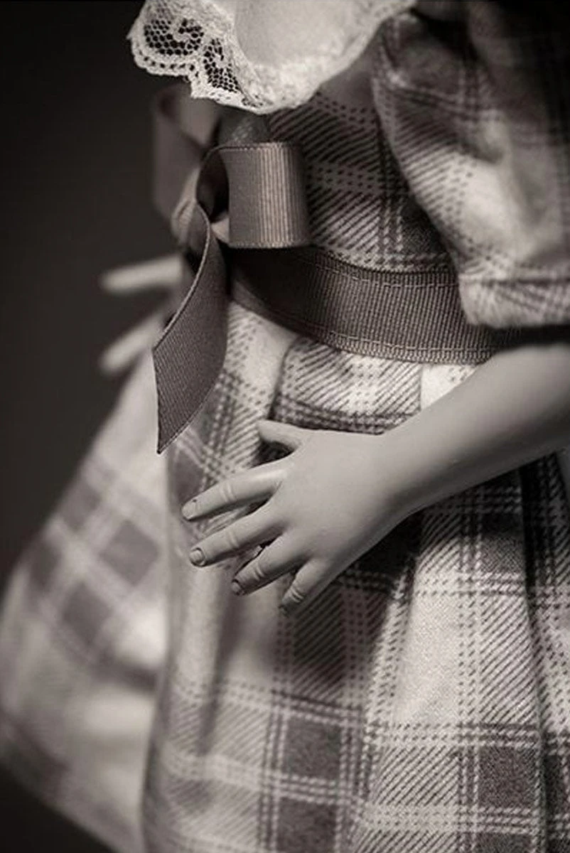 TRICK OR TREAT STUDIOS Twilight Zone - Talking Tina Doll 5 TRICK OR TREAT STUDIOS Twilight Zone - Talking Tina Doll - Image 3