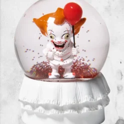 IT - Pennywise Snow Globe