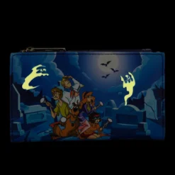 LOUNGEFLY Scooby-Doo! - Ghost Chase Flap Wallet 8 LOUNGEFLY Scooby-Doo! - Ghost Chase Flap Wallet -Mortem Horror Shop scooby doo loungefly glowing wallet