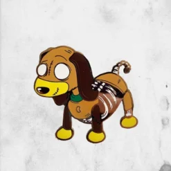 Skelli Slink (Enamel Pin)