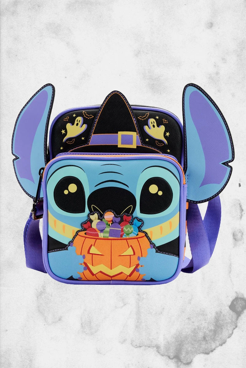 LOUNGEFLY Disney - Lilo And Stitch Halloween Stitch Cosplay Passport Bag 3 LOUNGEFLY Disney - Lilo And Stitch Halloween Stitch Cosplay Passport Bag