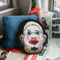 Texas Chainsaw Massacre - Leatherface Plush Pillow -Mortem Horror Shop texas chaisaw pillow leatherface