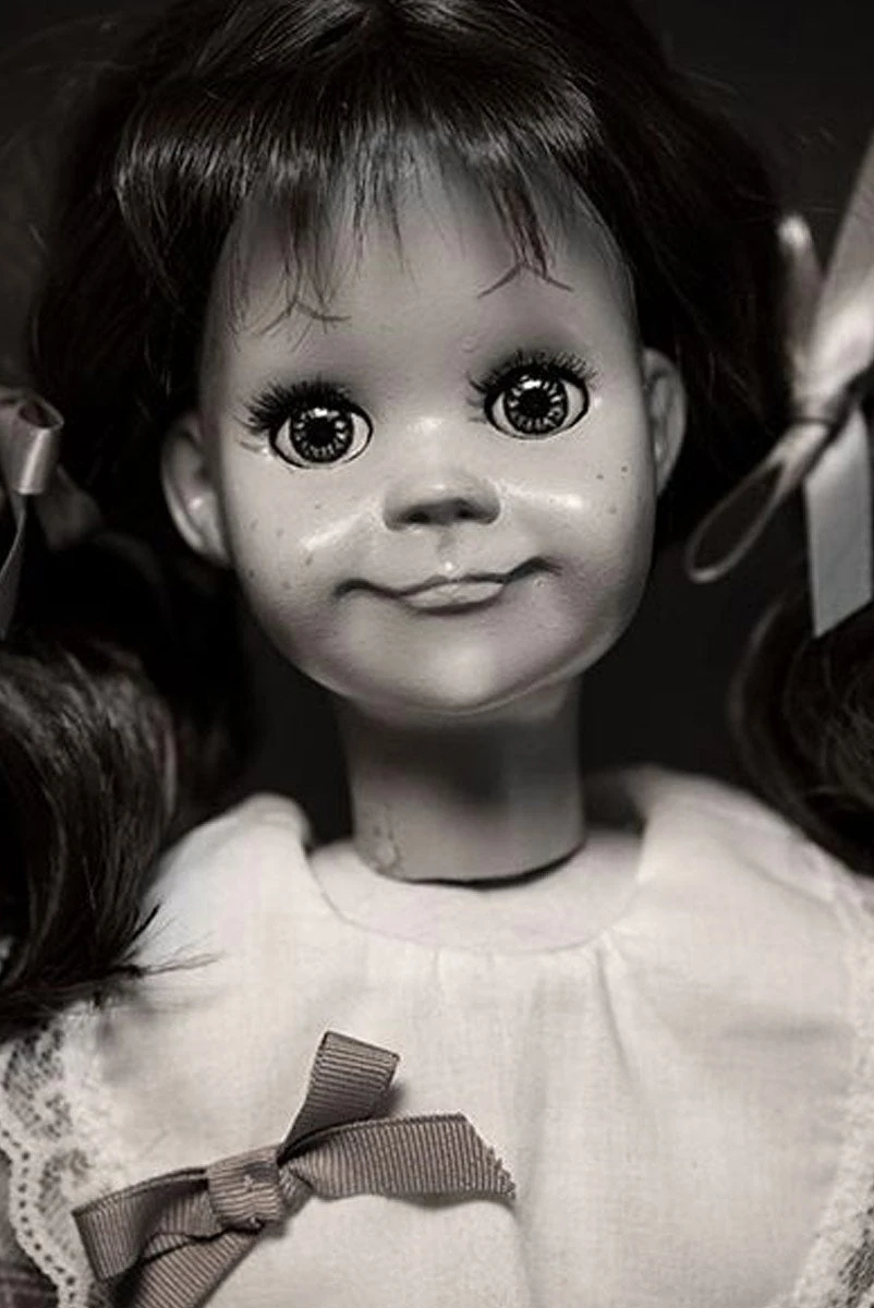 TRICK OR TREAT STUDIOS Twilight Zone - Talking Tina Doll 4 TRICK OR TREAT STUDIOS Twilight Zone - Talking Tina Doll - Image 2