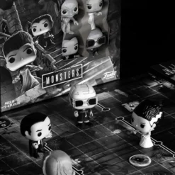 Universal Monsters - Funkoverse 100 Game -Mortem Horror Shop univeraal monsters board game