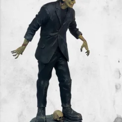 TRICK OR TREAT STUDIOS Universal Monsters - Frankenstein Statue 8 TRICK OR TREAT STUDIOS Universal Monsters - Frankenstein Statue -Mortem Horror Shop universal monsters frankenstein statue